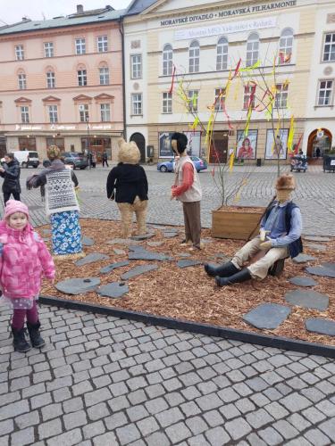 Prohlídka náměstí v Olomouci a workshop Samba